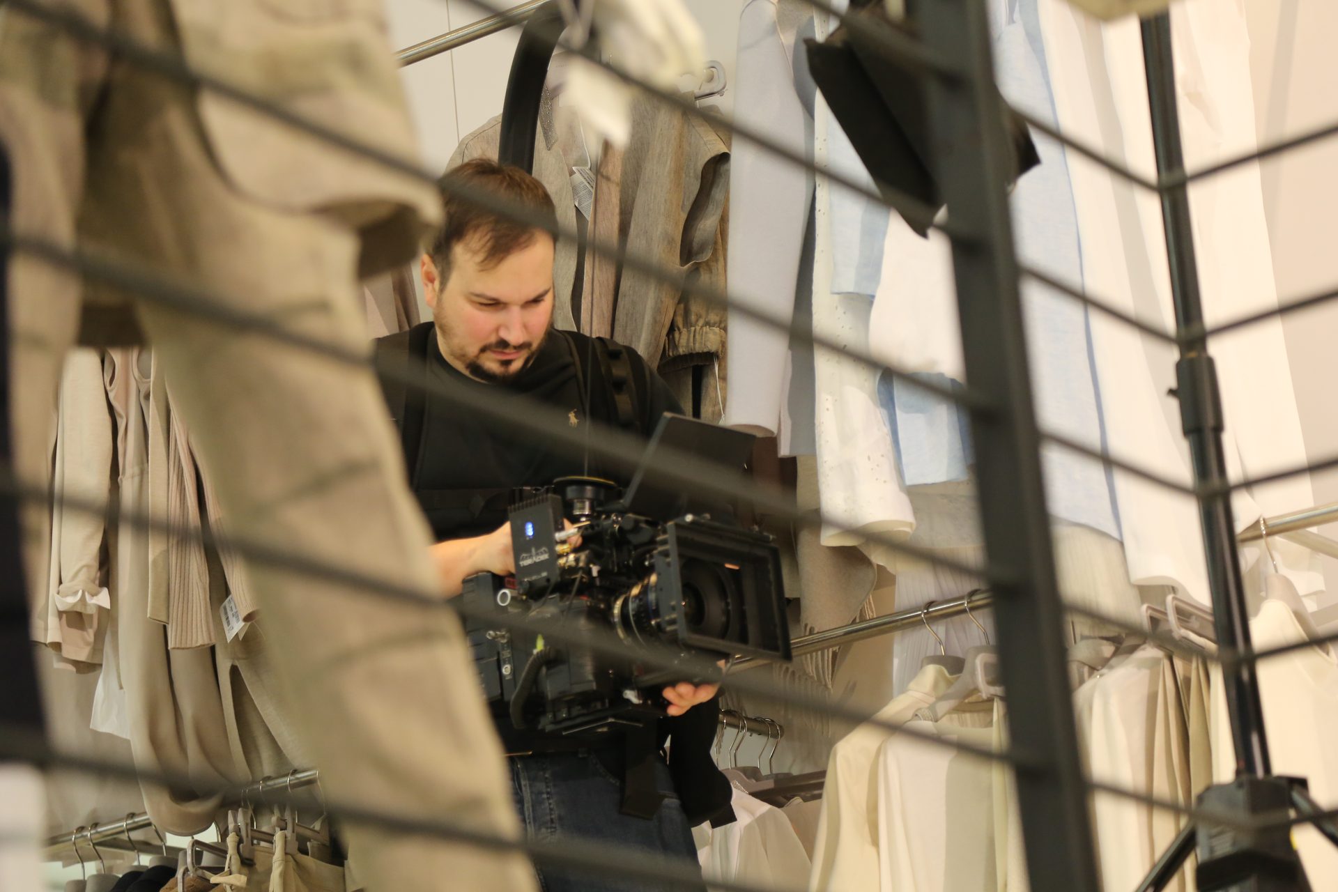 Stockvideo für mehrere Kunden: Gleichzeitige Nutzung erlaubt?
